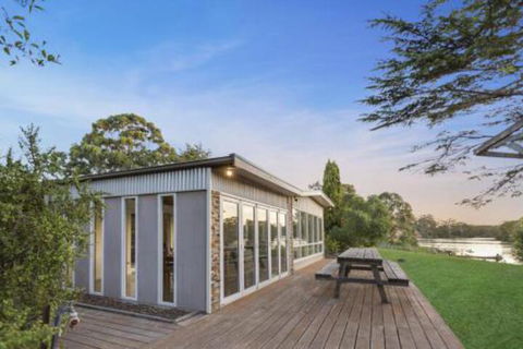 Bluff View River House Stunning Riverfront - Accommodation Port Macquarie 0