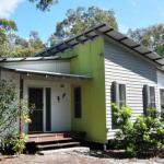 24 Esprit Drive Beach Home With Open Plan Living & Walking Distance To Beach - Accommodation Port Macquarie 0
