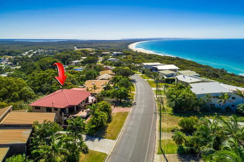 2 / 80 Cooloola Drive Comfortable & Cosy Unit Enjoying Ocean Views & Views To Fraser Island - Accommodation Port Macquarie 6