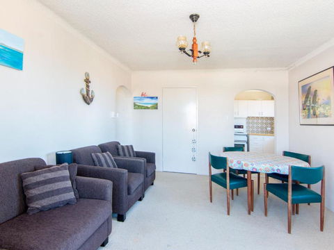 Seabreeze 4 Opposite Bowling Club - Accommodation Port Macquarie 6
