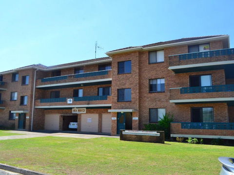 Seabreeze 4 Opposite Bowling Club - Accommodation Port Macquarie 2