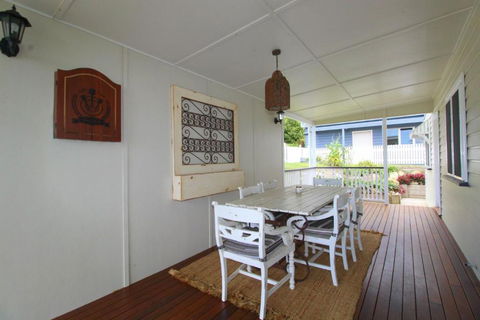 Crescent Haven 2A View Street - Accommodation Port Macquarie 2