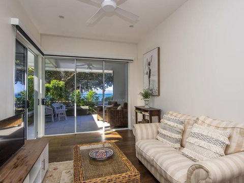 Reflections Topaz Villa - Accommodation Port Macquarie 1