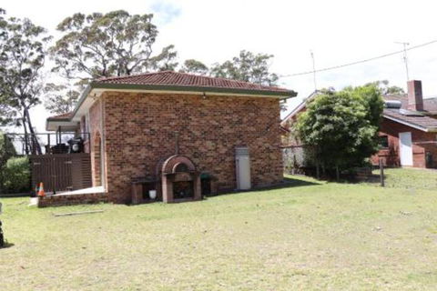 Beachside Husky Waterfront - Accommodation Port Macquarie 5