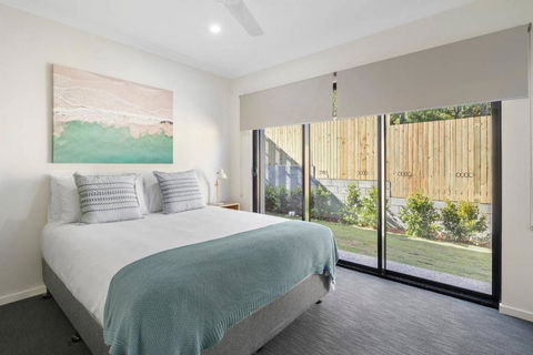 AIRLIE BEACH Delight. Hop Skip Jump To Everything - Accommodation Port Macquarie 6