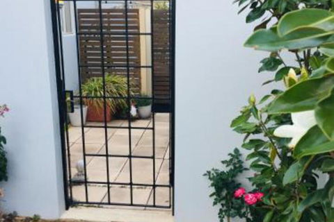 Glenelg Private Studio - Accommodation Port Macquarie 2