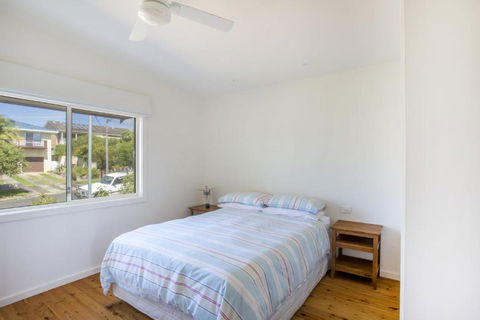11 Riley St. Stylishly Modern - Accommodation Port Macquarie 3