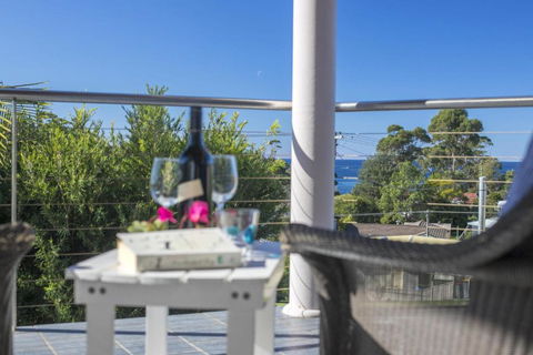 58 Seaview St. Summer Days - Accommodation Port Macquarie 6