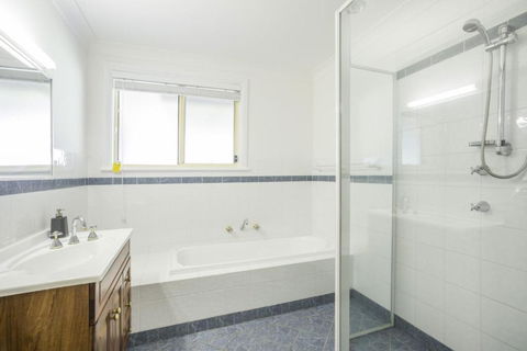 58 Seaview St. Summer Days - Accommodation Port Macquarie 4