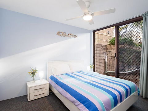 4 Harbourside 3 7 Soldiers Point Road Ground Floor On The Waterfront - Accommodation Port Macquarie 6