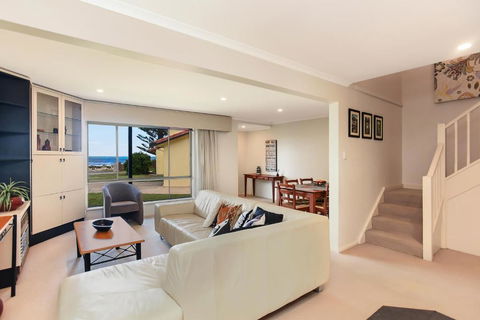 Right On The Beach At Moana - Accommodation Port Macquarie 5
