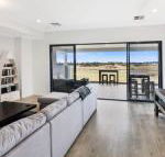 Tee Two on Troon 21 / 30 Troon Drive - Accommodation Port Macquarie