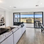 Tee Two On Troon 21 / 30 Troon Drive - Accommodation Port Macquarie 0
