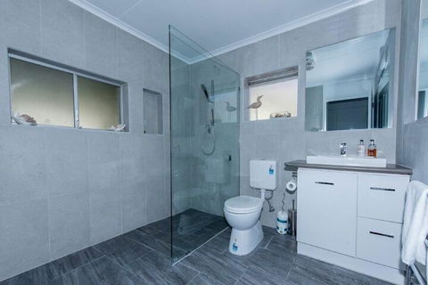 Look Out Vista - Accommodation Port Macquarie 5