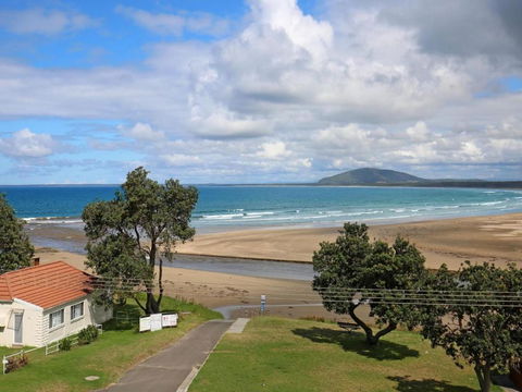 The Rotunda At Gerroa Pet Friendly Beachfront - Accommodation Port Macquarie 4