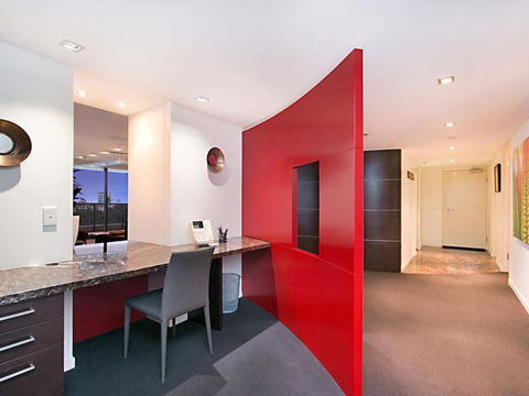 Seascape Apartments Unit 1201A Luxury Apartment With Views Of The Gold Coast & Hinterland - Accommodation Port Macquarie 3