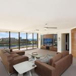 Seascape Apartments Unit 1201A Luxury Apartment With Views Of The Gold Coast & Hinterland - Accommodation Port Macquarie 0