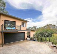 Postcards From the Edge - Accommodation Port Macquarie