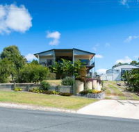 Blue Water Retreat Upstairs  Downstairs - Accommodation Port Macquarie