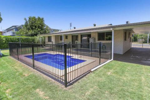 Hibiscus Holiday Home - Accommodation Port Macquarie 0
