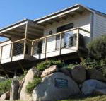KINGFISHER COTTAGE Beachfront at the Binalong Bay - Accommodation Port Macquarie