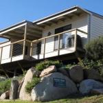 KINGFISHER COTTAGE Beachfront At The Binalong Bay - Accommodation Port Macquarie 0