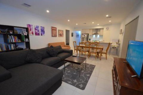 Park View Modern House - Accommodation Port Macquarie 0