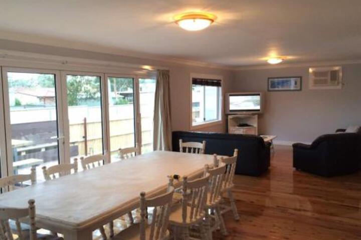Bream Beach NSW Accommodation Port Macquarie