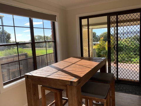 Berds Nest - Accommodation Port Macquarie 1