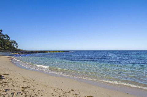 Clissold By Collers MOLLYMOOK - Accommodation Port Macquarie 5