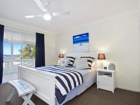 Clissold By Collers MOLLYMOOK - Accommodation Port Macquarie 3
