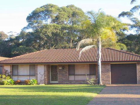 SEASCAPE In NARRAWALLEE - Accommodation Port Macquarie 5