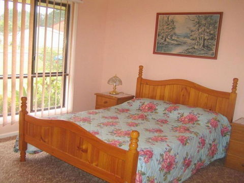 SEASCAPE In NARRAWALLEE - Accommodation Port Macquarie 4