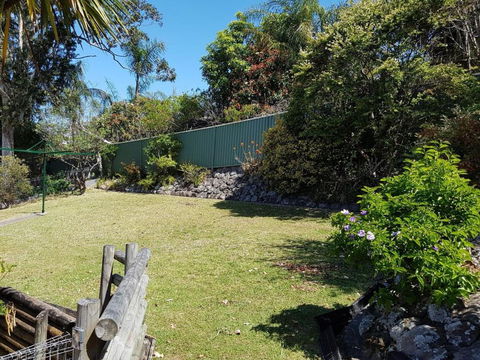 Seaview 48 MOLLYMOOK - Accommodation Port Macquarie 2