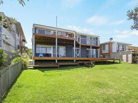 STICKS By THE SEA Sunset Strip 103 - Accommodation Port Macquarie 1