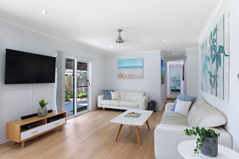 Whitsunday Palms - Accommodation Port Macquarie 0
