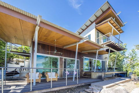 Headland Hideaway - Accommodation Port Macquarie 2