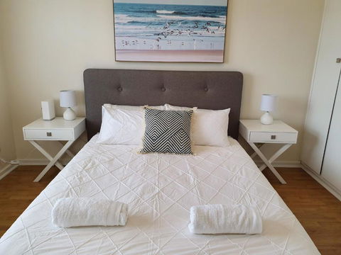 Henley Beach South Amazing Views Huge Private Balcony! - Accommodation Port Macquarie 6