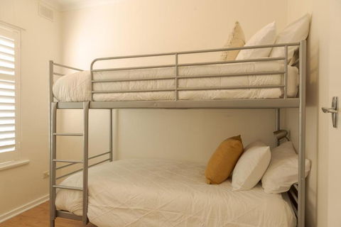 Henley Beach South Amazing Views Huge Private Balcony! - Accommodation Port Macquarie 3