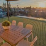 Henley Beach South Amazing Views Huge Private Balcony! - Accommodation Port Macquarie 1