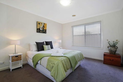 The Grand Holiday House - Accommodation Port Macquarie 2