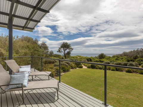 Aloha Direct Beach Access From Property - Accommodation Port Macquarie 6