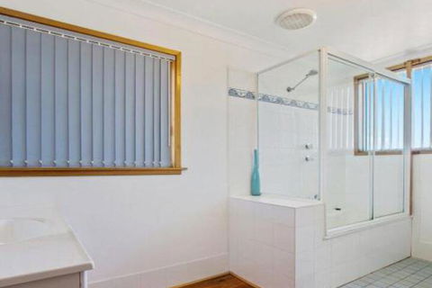 Amazing Aspects Perched Above Tilbury Cove - Accommodation Port Macquarie 5