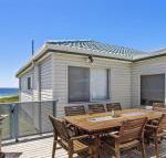Blue Horizon beachfront with fireplace - Accommodation Port Macquarie