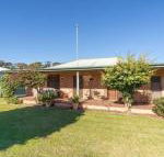 Cudgee quaint cottage with separate cabin - Accommodation Port Macquarie