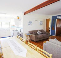 Culburra Sea Stay beach  shop an easy walk - Accommodation Port Macquarie
