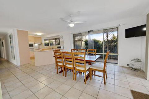 Perfect Getaway Hervey Bay - Accommodation Port Macquarie 6