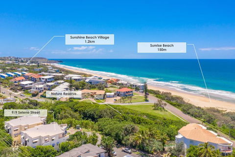 Penthouse Luxe Sunrise Beach - Accommodation Port Macquarie 2
