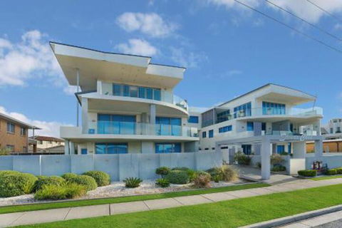 Samar Cove Unit 8 - Accommodation Port Macquarie 0