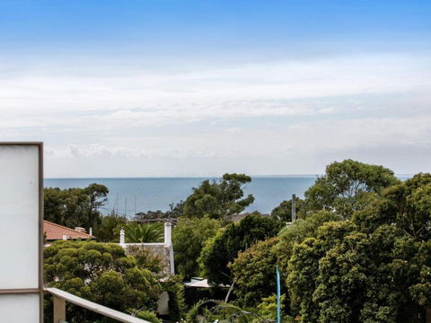 NORTH POINT RETREAT MORNINGTON - Accommodation Port Macquarie 1